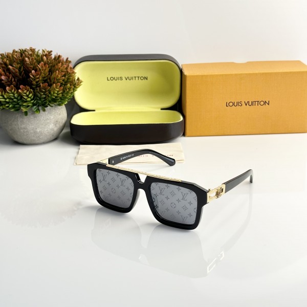 1st Copy Sunglasses Gold Black Louis Vuitton for Men 1st Copy Sunglasses Gold Black Louis Vuitton for Men