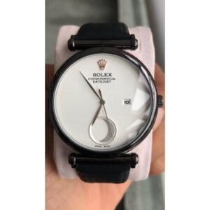 White Dial Rolex Watch for Men with Date Function (SG25)