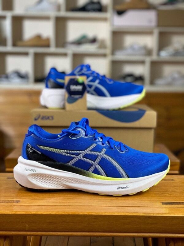 asics_kayano_30_running_shoes__1705799082_b42bf87f_progressive.jpg